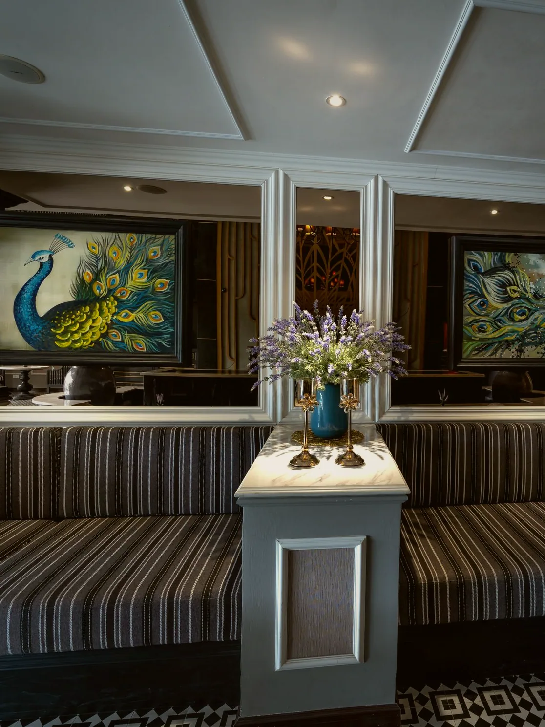 The main floor early in the evening
